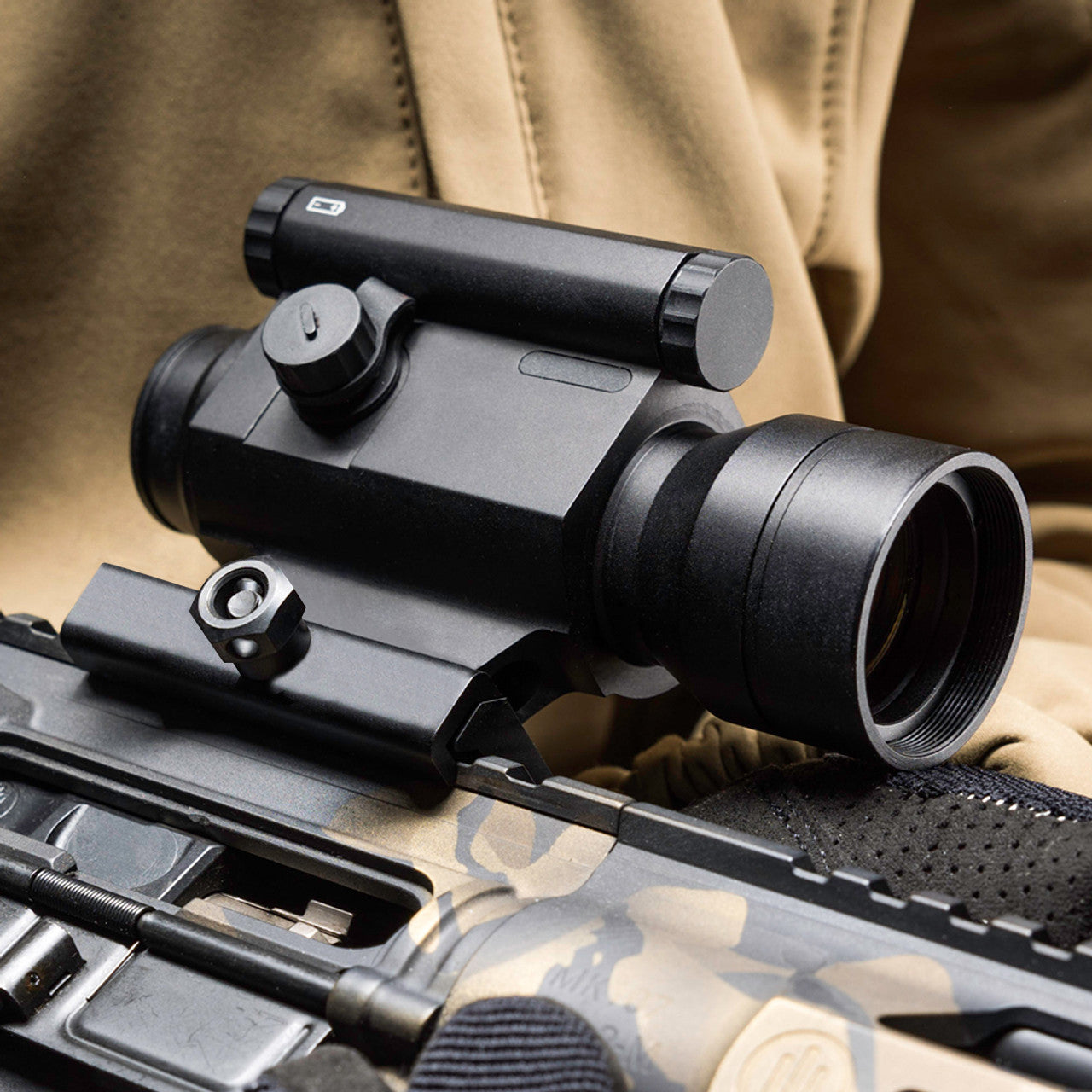 Northtac Ronin V-10 Red Dot Sight — 2 MOA, Cantilever Mount