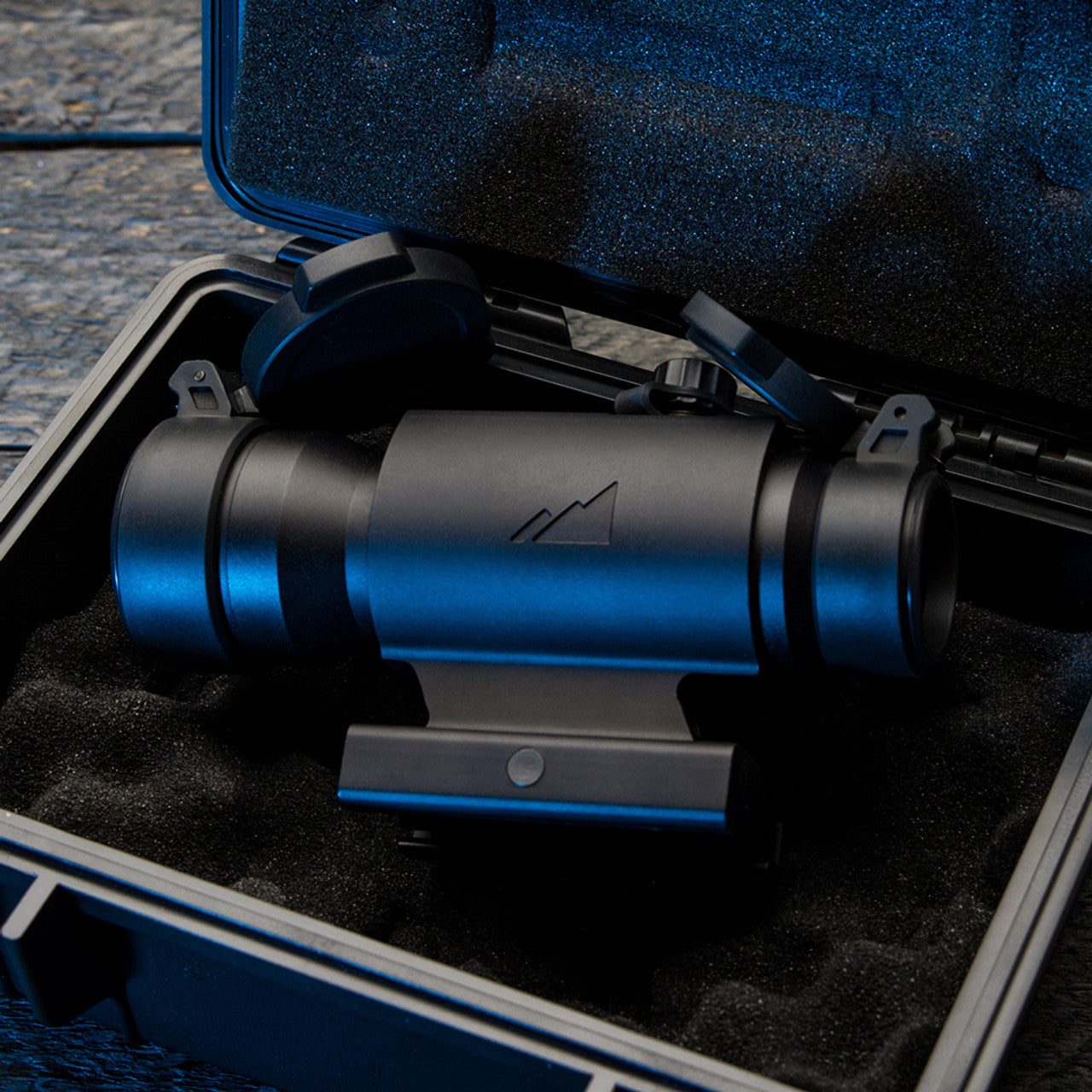 Northtac Ronin V-10 Red Dot Sight — 2 MOA, Cantilever Mount